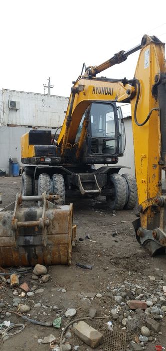 Hyundai 1400 yili 2004 holati yaxshi