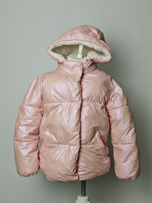 Зимняя куртка для девочки на 5-6 лет