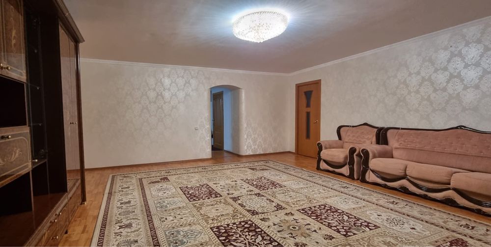 Продам 3 комн.квартиру в центре