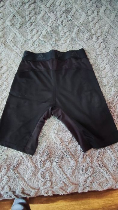 Термодолище adidas носено от Сергей Георгиев