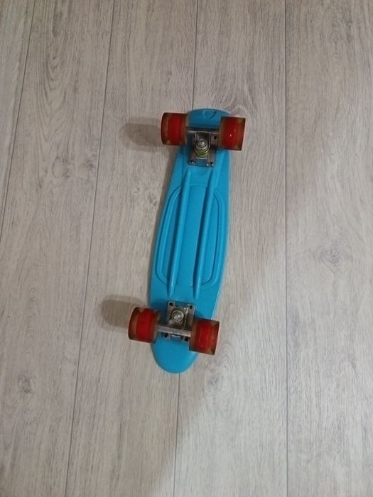 Продам скейт борд