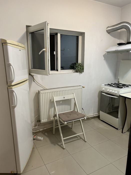 Inchiriez apartament 2 camere