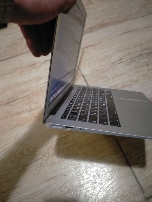 MacBook air 13 (2017) можно обмен