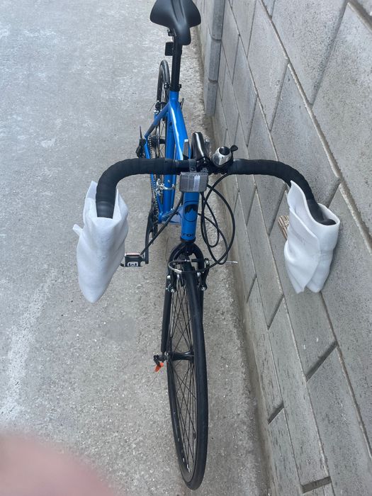 Шосеен бегач Cross