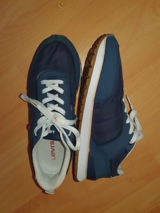 Pantofi sport Levis mar 39