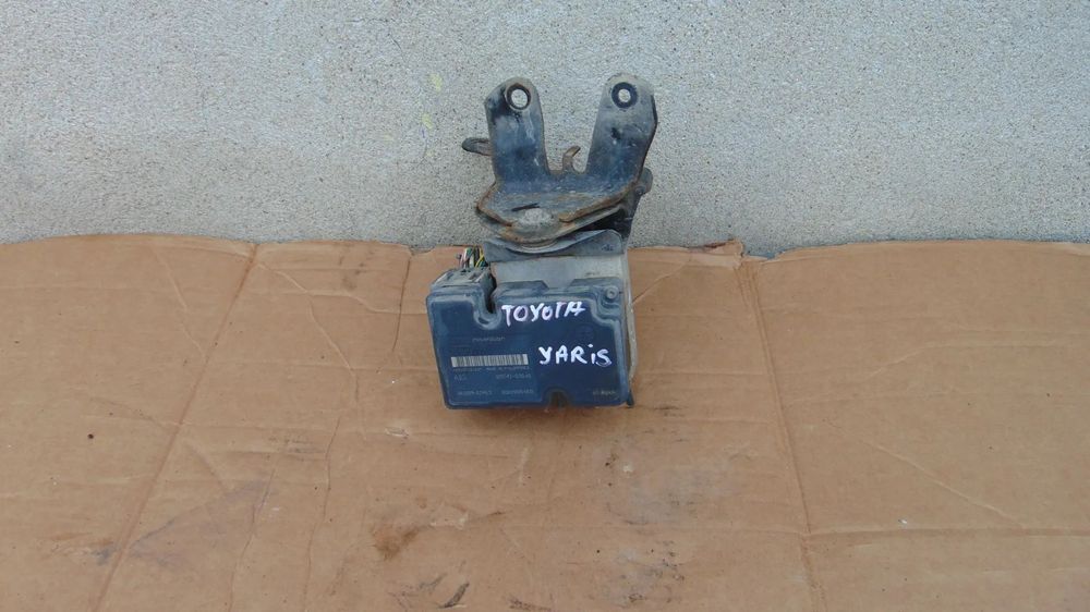 Pompa ABS Toyota Yaris an 2007 motor 1.3 benzina cod 44510-0D031