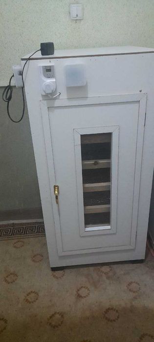 Inkubator  150 tuxumli