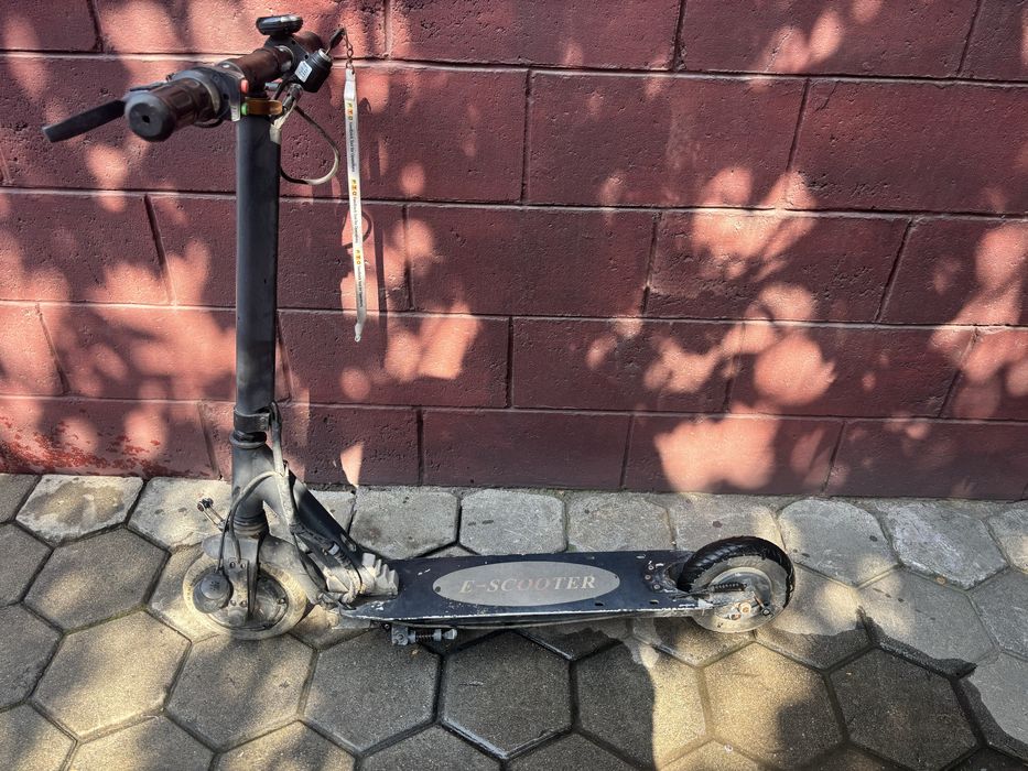 Продам электро самокат