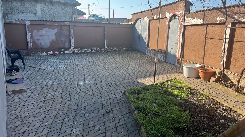 Inchiriez casa Ovidiu