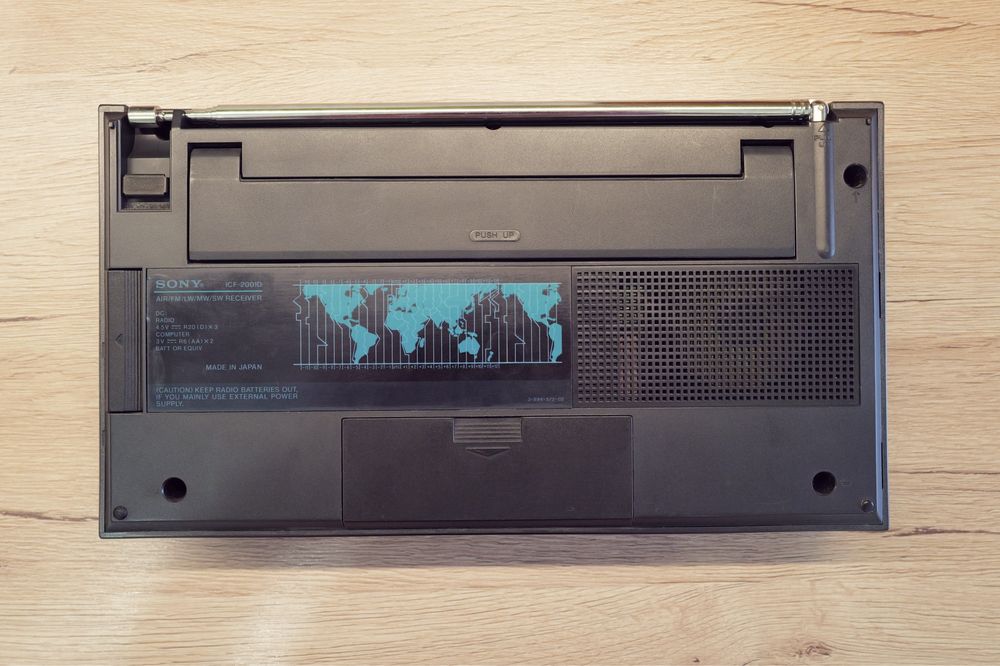 Radio Sony ICF 2001D Topul impecabil radioamatori cu banda AIR