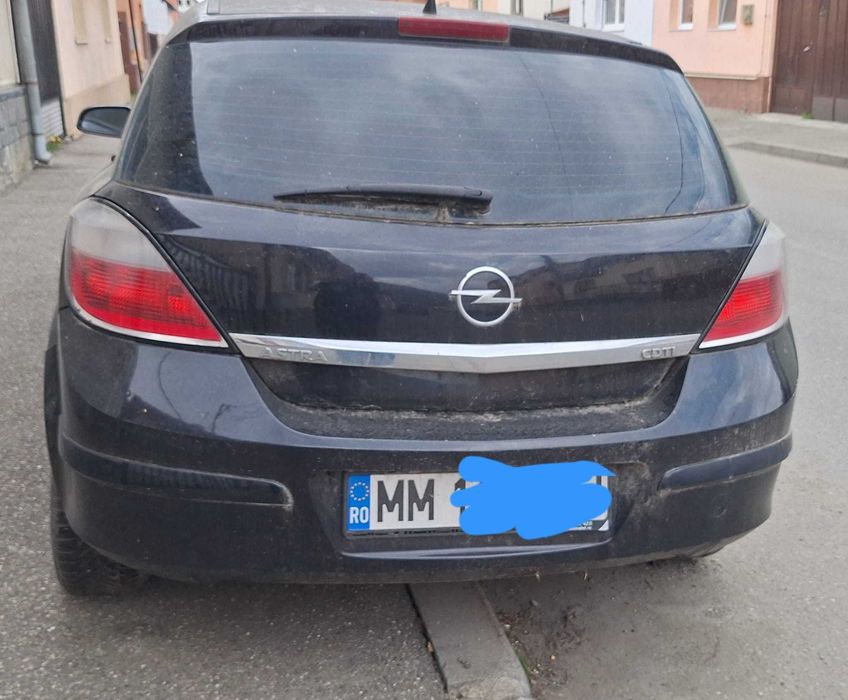 Opel Astra hatchback 1.3 tdci