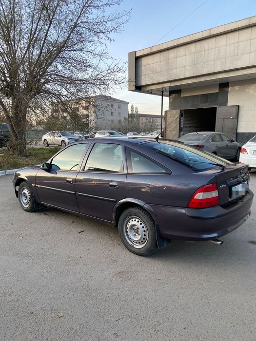 Продам Опель вектра б