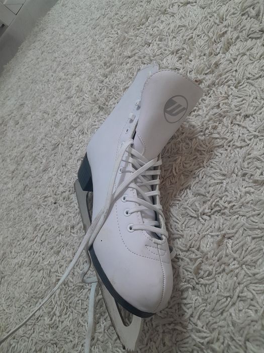 Продам коньки  Winnwell