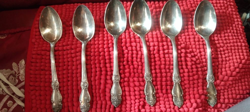 Столовый набор . Набор мельхиоровый