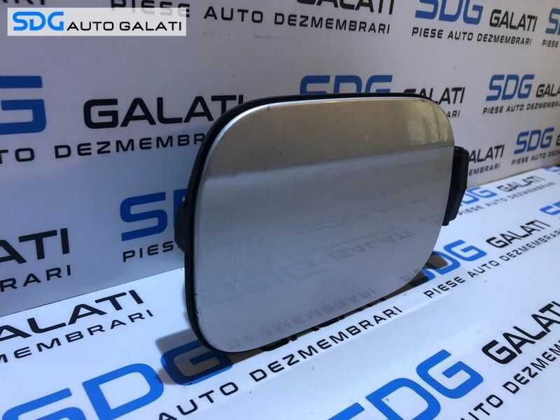 Usa Usita Capac cu Buson Rezervor VW Golf 5 Break Variant Combi 2004 -2008 Culoare LA7W