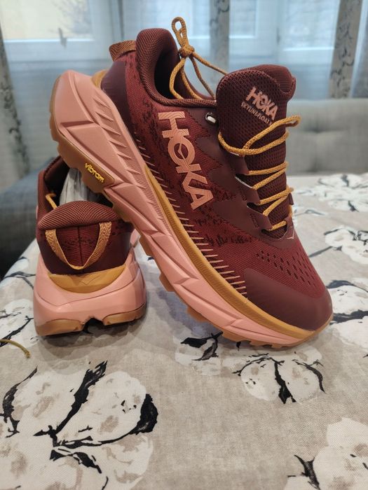 H O K A       Skyline float x