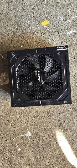 Sursa pc gigabyte 750
