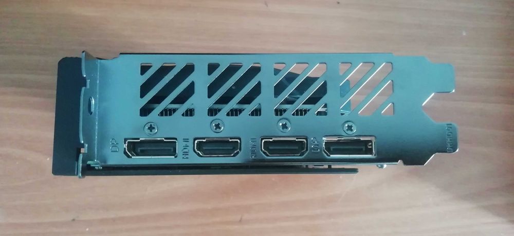 Продам видеокарту RTX 4060 WINDFORCE 8gb