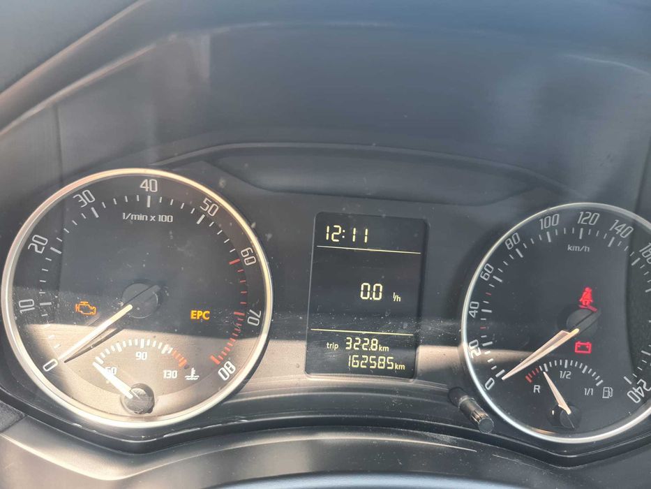 SKODA Octavia 2012 — imagine 4