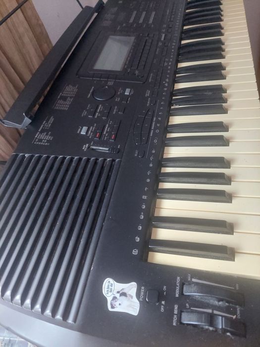 De vânzare sintetizator (orga, keyboard) Technics KN1500 cu stativ