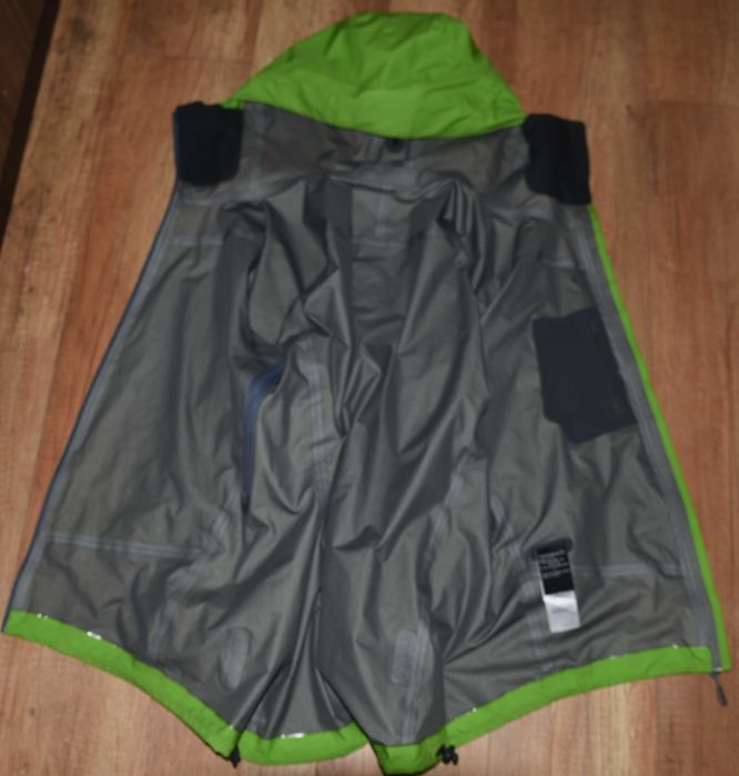 Norrona Falketind Gore Tex оригинално мъжко яке мембрана, размер L