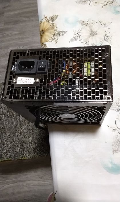 Блок питания Huntkey 550w