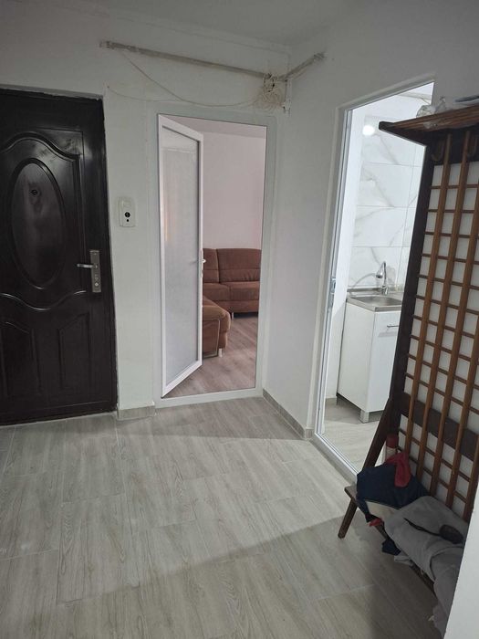 Închiriez apartament 2 camere
