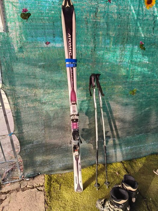 Set schiuri Atomic Beta V 724 + clapari Nordica Next 50 + bete