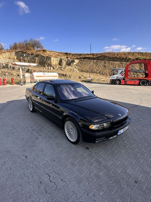 2000 BMW 728i E38