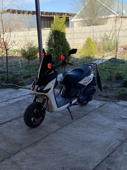 Мопед самурай Скуртер LI-YA Лия
