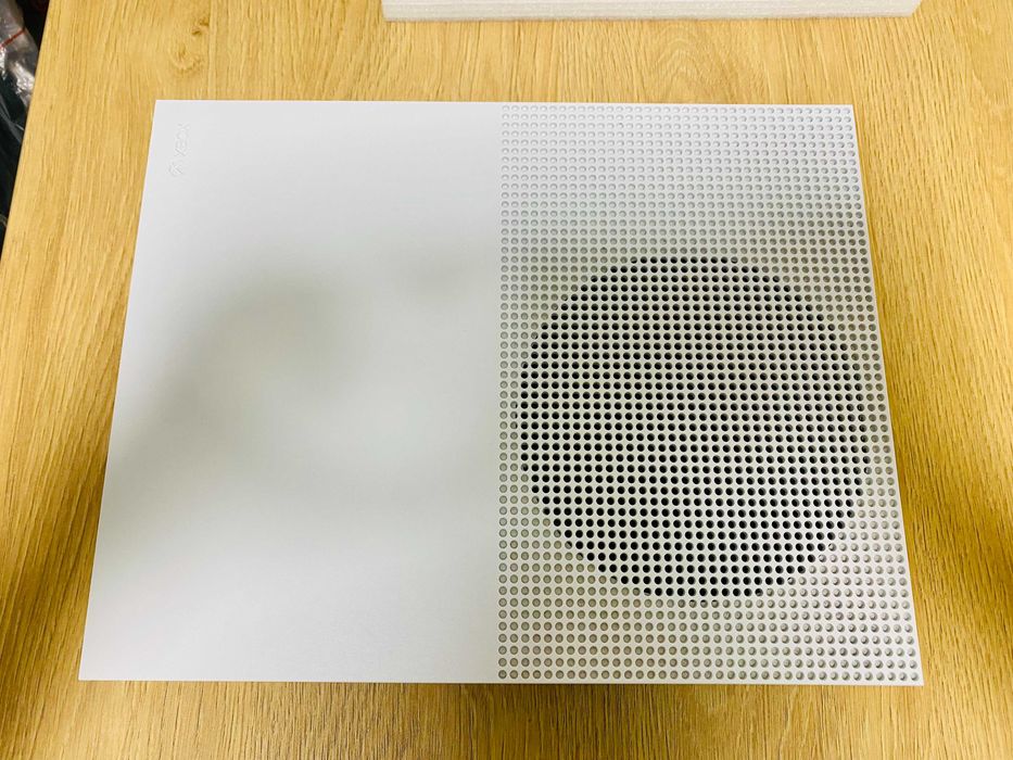 КАТО НОВ !!! Xbox One S 1TB, 4К, White