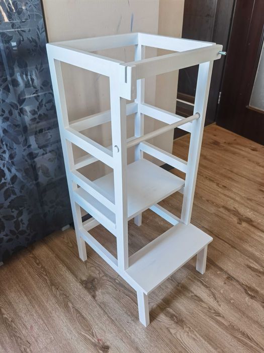 Learning tower / кула монтесори с подвижни стъпала.