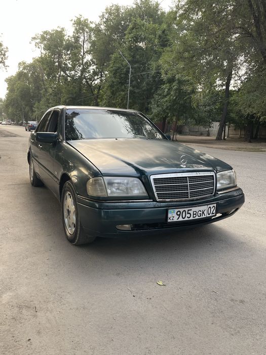 Продам mercedes c180