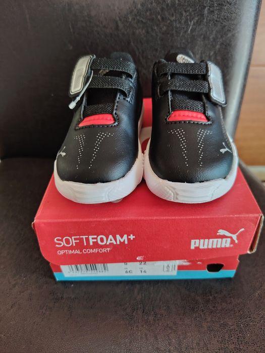 Adidași noi Puma băiețel