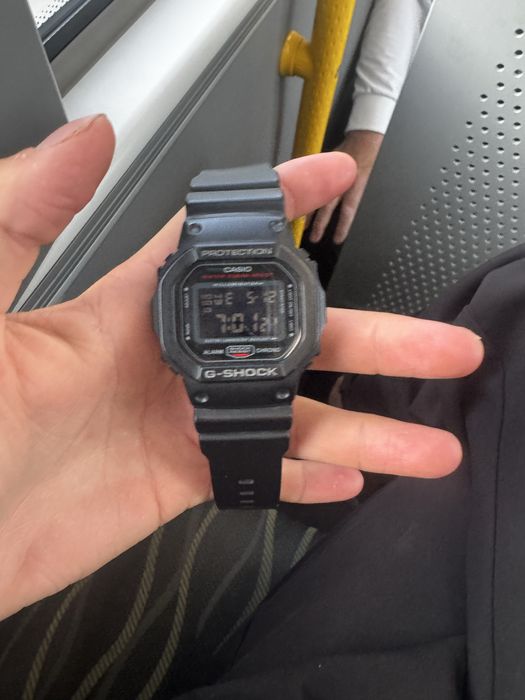 Кварцевые CASIO GW-M5610U-1 полимер