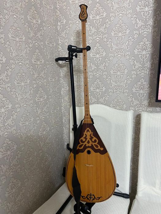 Продается домбыра