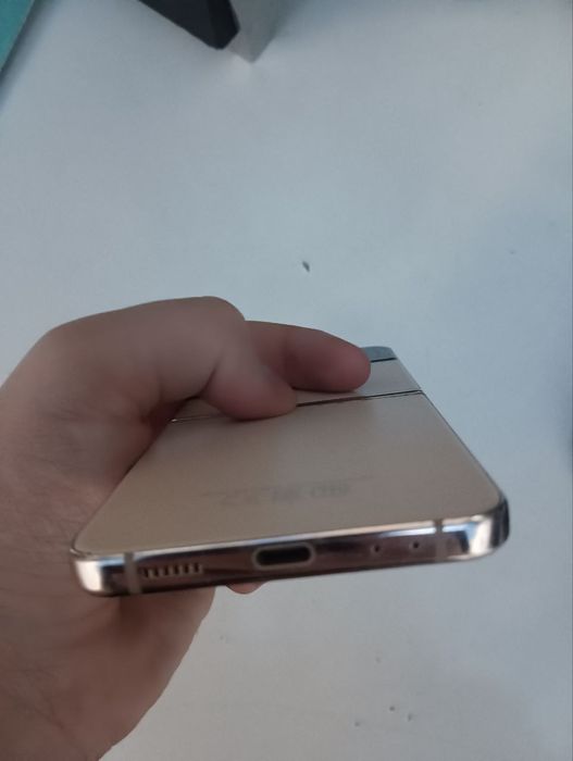 Samsung galaxy z flip 4