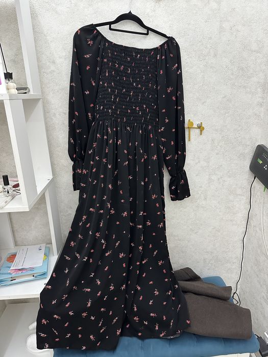 Продам платье женское