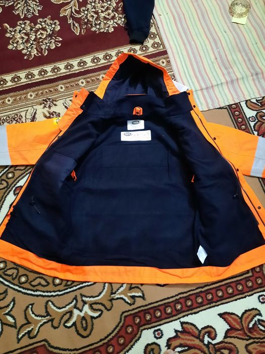 Зимняя  куртка новый