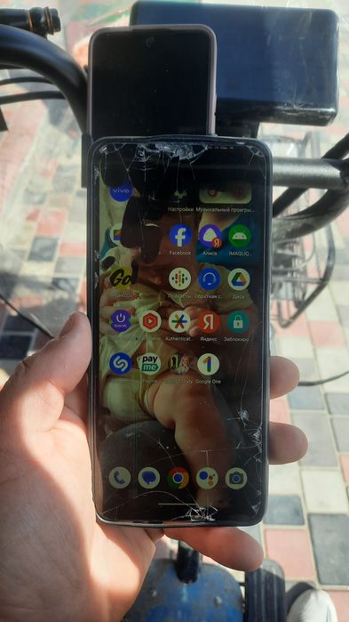 Vivo Y31 4/64, экран с пятнами, сенсор 80%