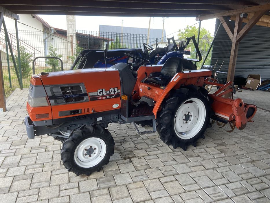 Tractor japonez Kubota GL23, 4x4, 23cp + feza