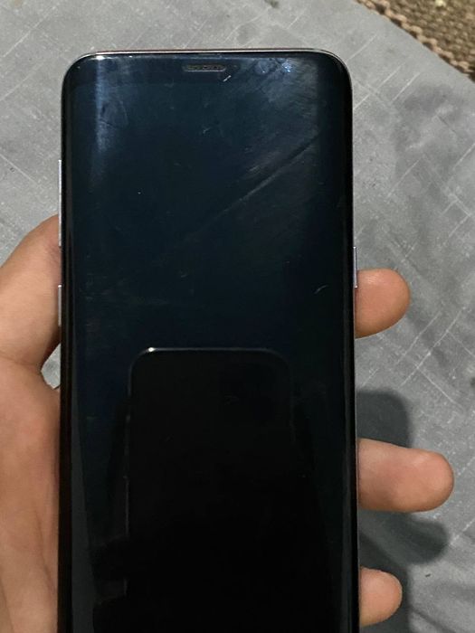 Samsung S8  holadi ediyal
