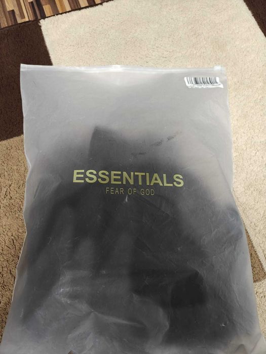 Pantaloni de trening Fear of God Essentials - Mărimea L - Negru