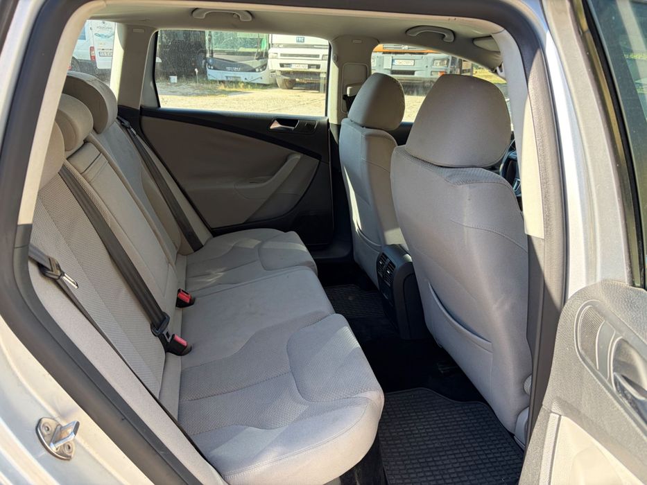 VW PASSAT 1.6 TDI (105 cp), An 2010, Euro 5