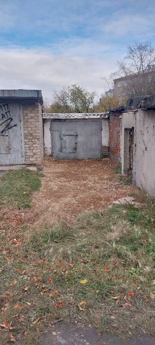 Продам капитальный гараж.