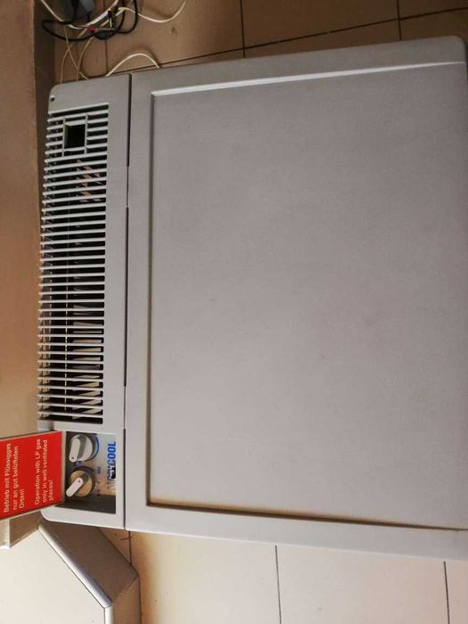 Lada frigorifica gaz electric MOBICOOL A40 rulota camping