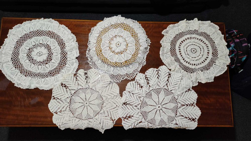 Mileu / Milieu - lucrat manual, din macrame, perioada comunista