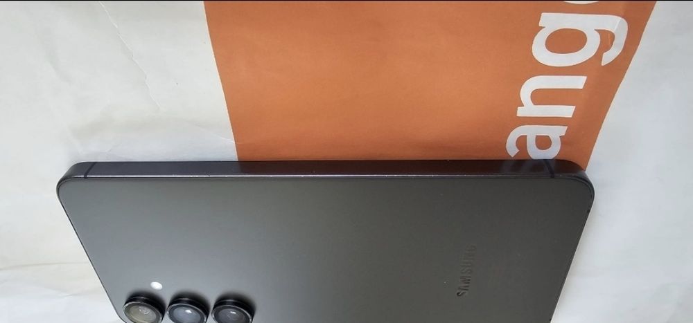 S24 plus 512 GB, S24+ nu are nici o problema. stare excelenta , fara zgarieturi sau urme de uzura