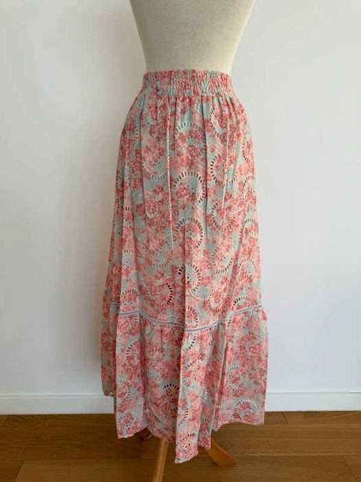 Fustă lungă, Guess;