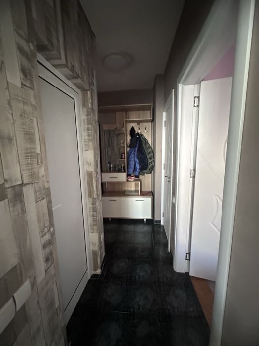 Продава се Тристаен апартамент в Варна, Автогара - 67 кв.м за 2687 €/кв.м - Снимка #3